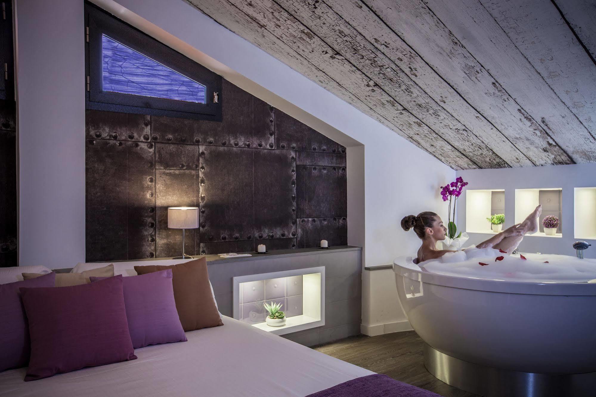 Emphasis Suites & Rooms Cagliari Dış mekan fotoğraf